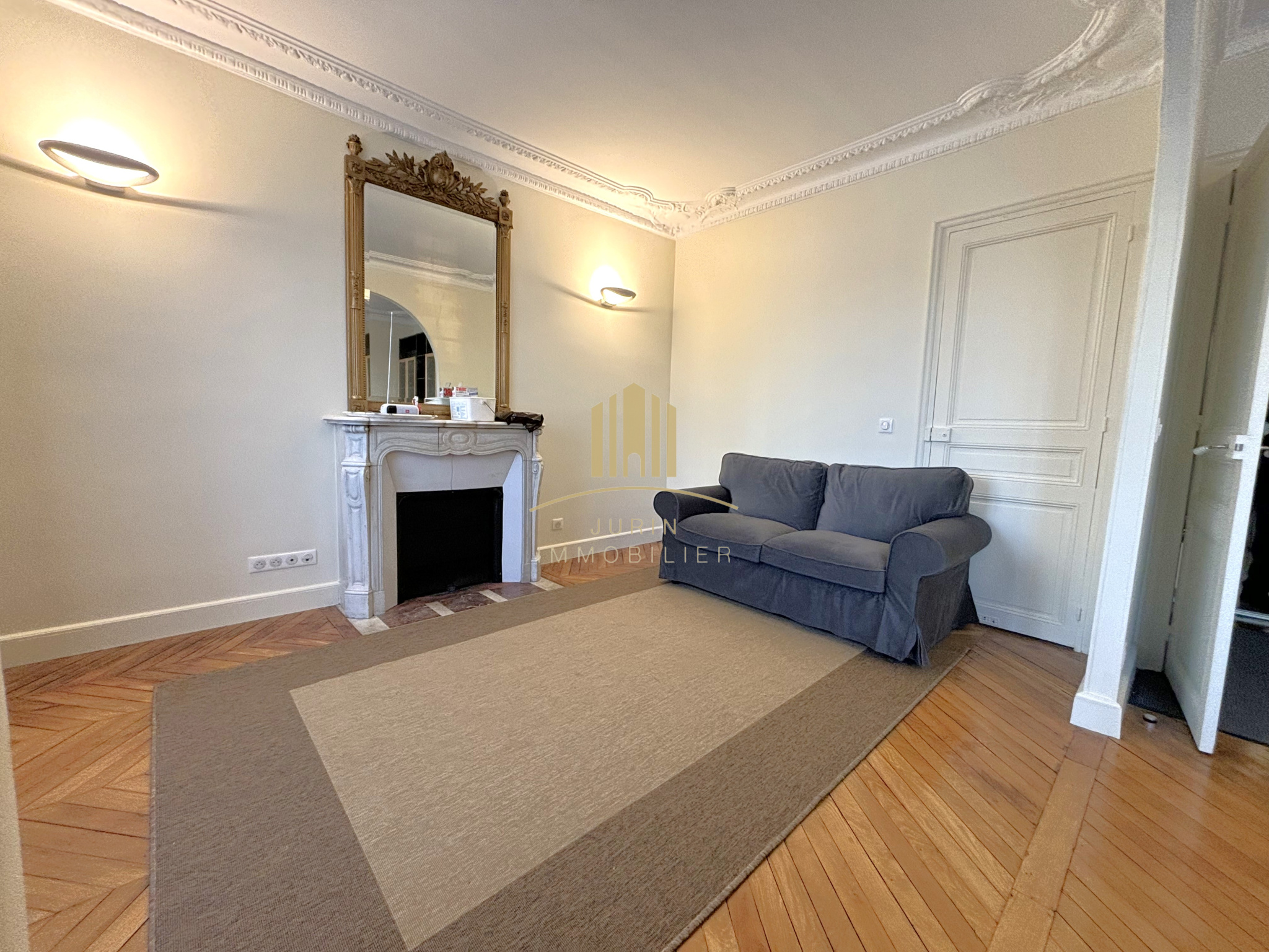 Apartment 2 pièces · 55.00 m² à Paris